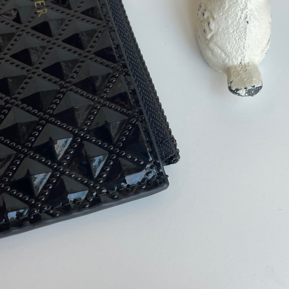 Bandolier Sheila Pyramid Pouch In Black - Picture 11 of 16